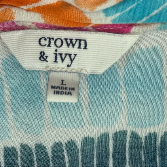 Crown & Ivy Multicolor Patterned Top - Picture 3 of 5